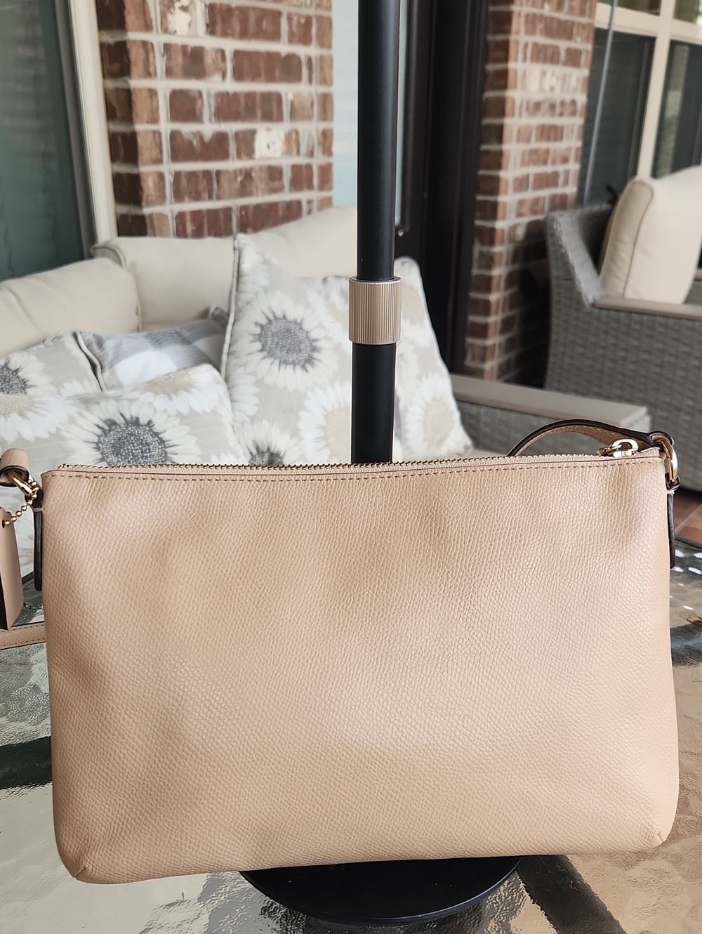 Coach East/West Pop Crossbody Beige, F52881 - Picture 10 of 16